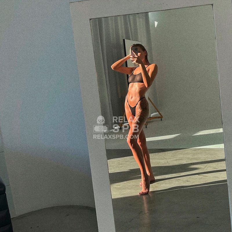 St. Petersburg escort : Alisa - photo 3