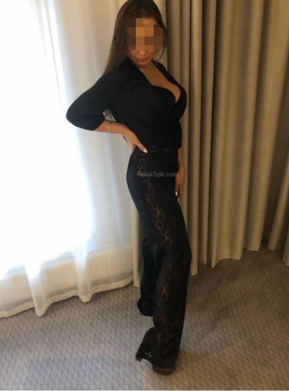 St. Petersburg escort : Alina - photo 2